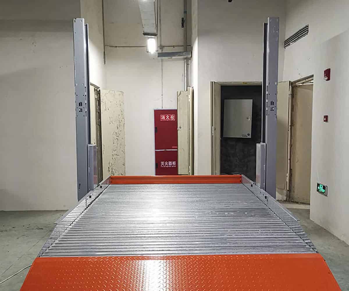 蘆山四柱簡易升降機械式立體停車設備回收