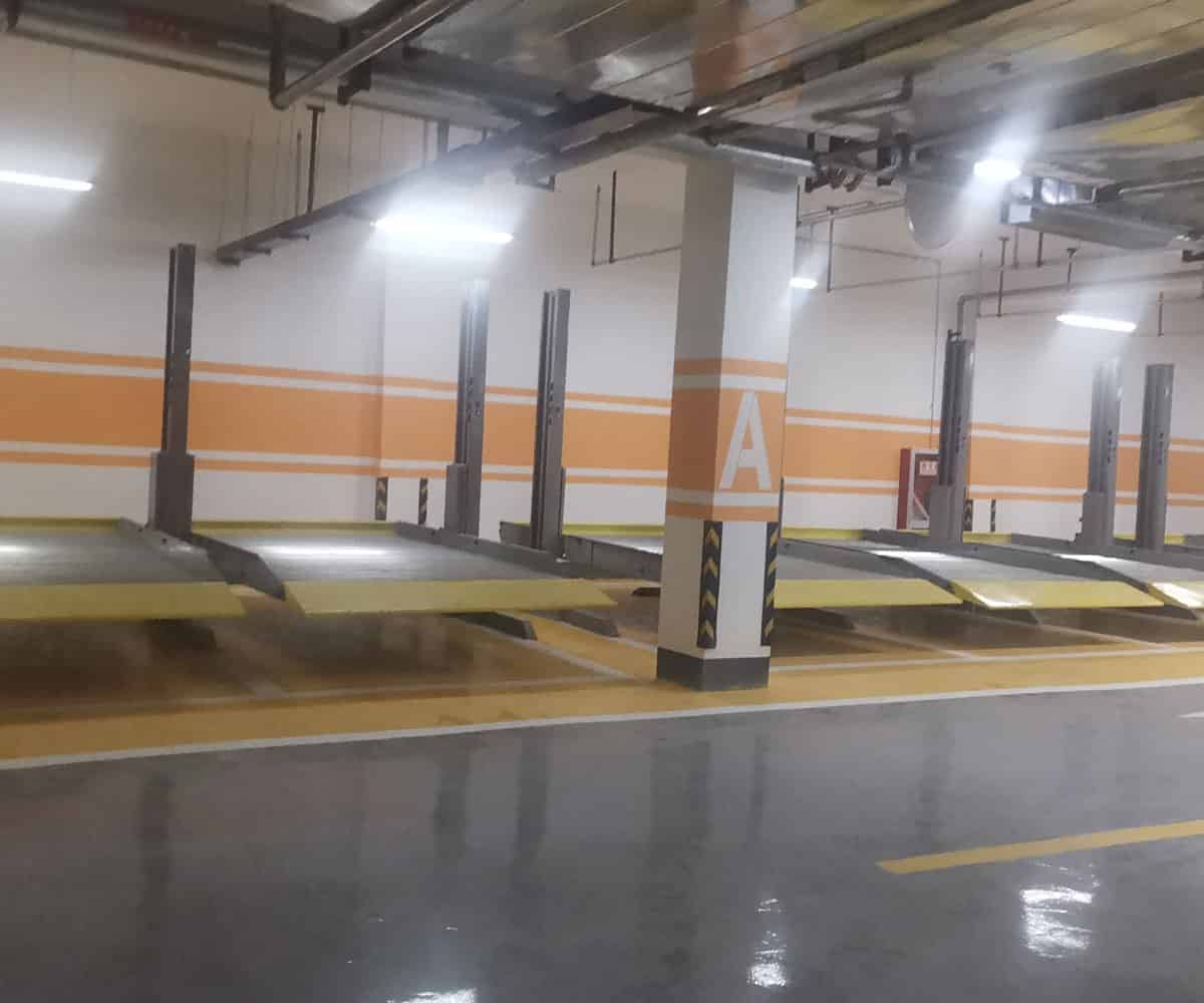 雙層簡易升降類立體車位出租.jpg
