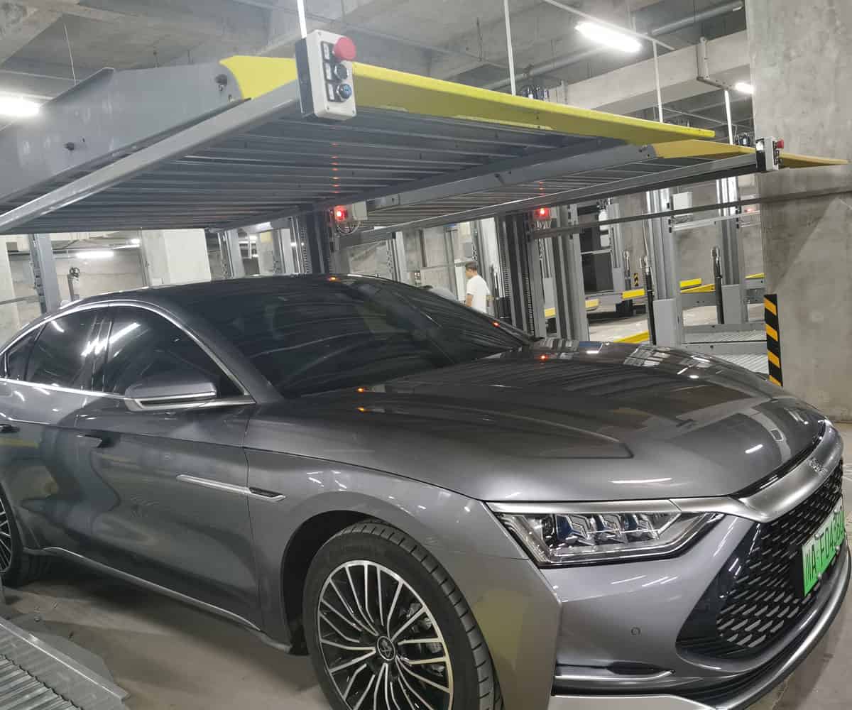 蘆山地下室雙柱升降式機械停車場